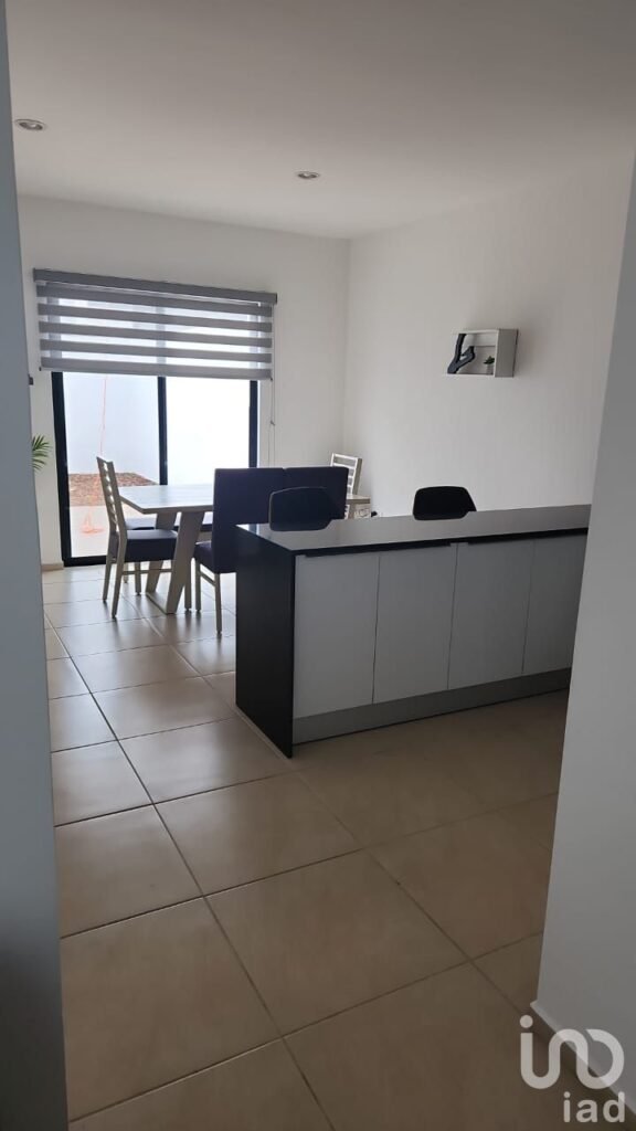 EN VENTA CASA DE UN PISO CON AMENIDADES, FRACC. ANDRIA, CANCUN, Q.ROO