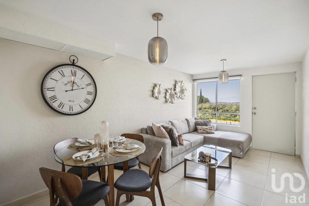 Casa en VENTA Los Héroes San Pablo, Tecámac, Ceiba Plus de Tres plantas y 4 recámaras.