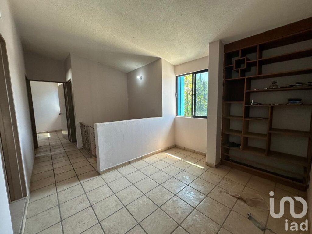 Casa en venta en colonia Fovissste en la calle principal