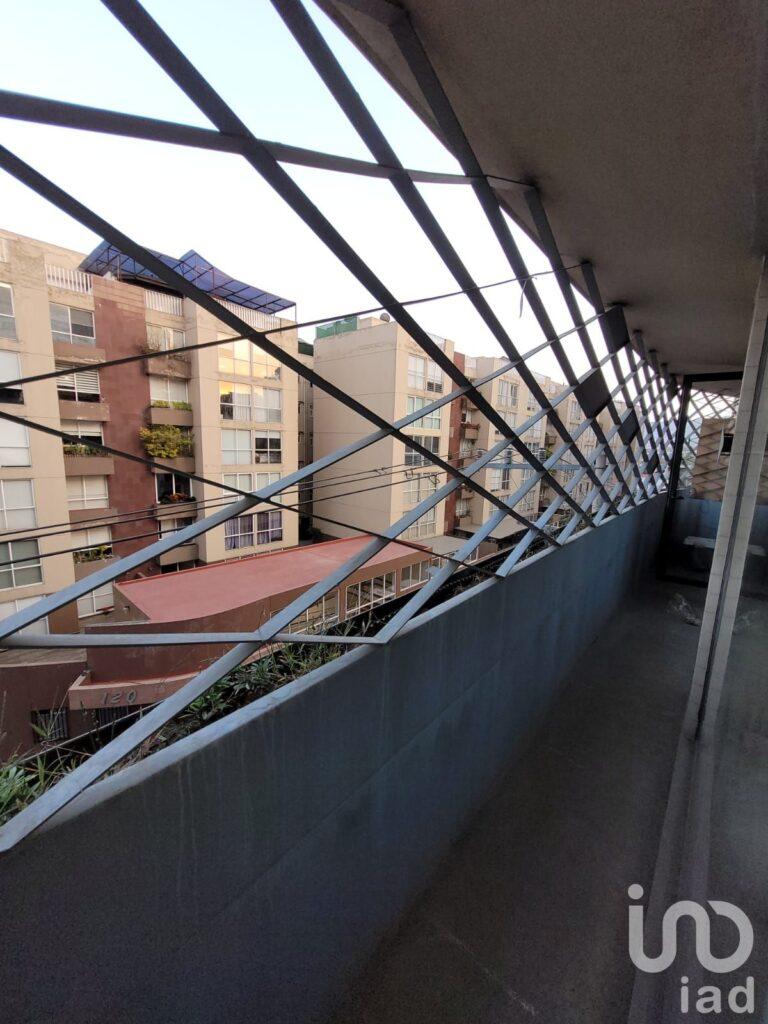 Departamento en venta con balcón en Insurgentes Cuicuilco, Coyoacán