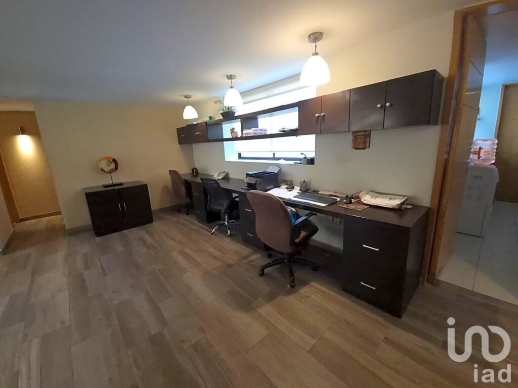 DEPARTAMENTO CON USO DE SUELO RESIDENCIAL Y DE OFICINAS EN SAN JOSÉ INSURGENTES