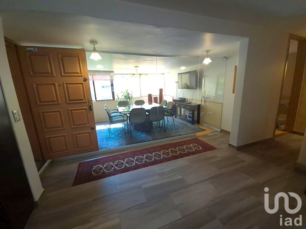 DEPARTAMENTO CON USO DE SUELO RESIDENCIAL Y DE OFICINAS EN SAN JOSÉ INSURGENTES