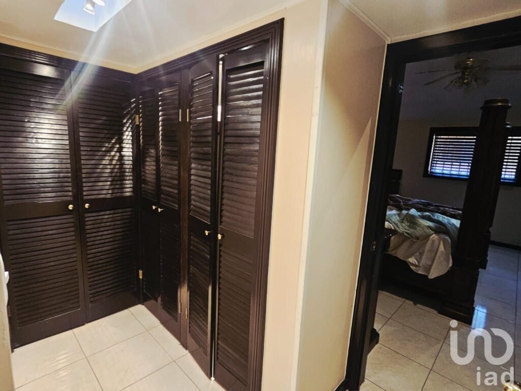 RESIDENCIA AMUEBLADA  EN RENTA SECTOR FRACC. HACIENDA DEL CAMPANARIO CD. JUAREZ CHIH
