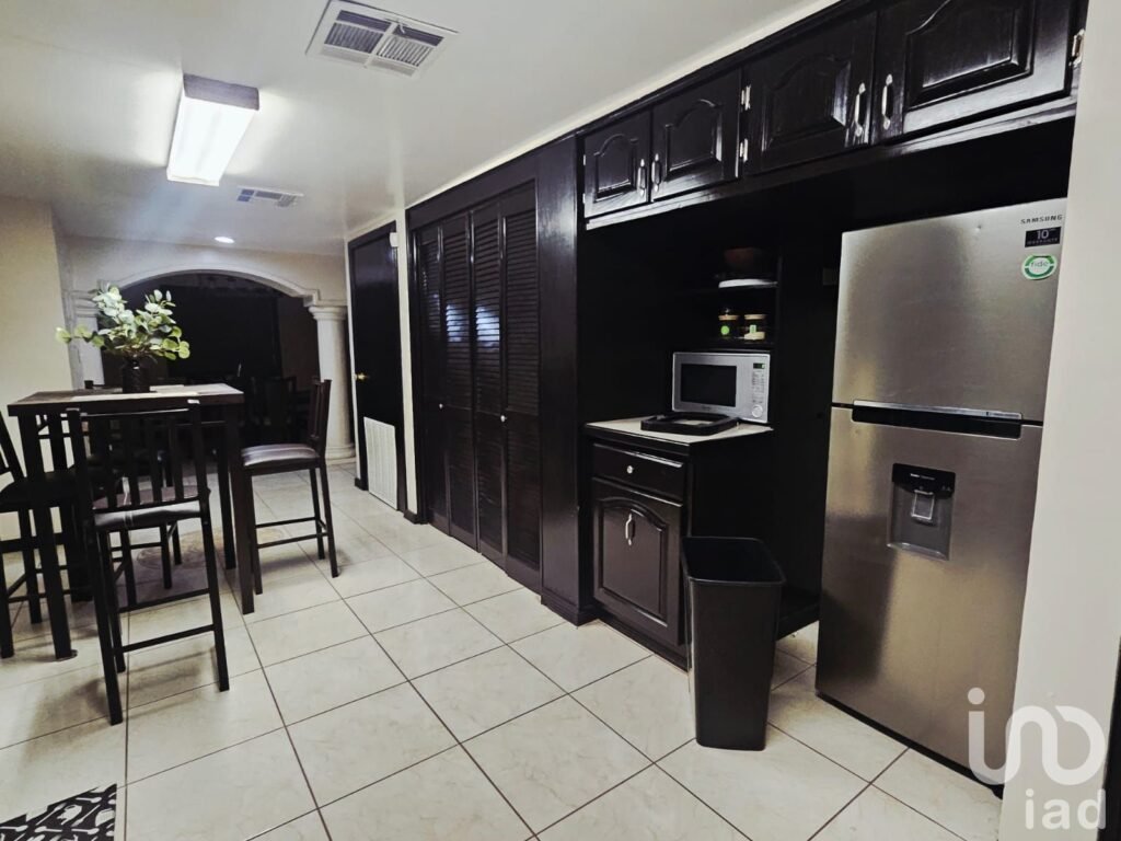 RESIDENCIA AMUEBLADA  EN RENTA SECTOR FRACC. HACIENDA DEL CAMPANARIO CD. JUAREZ CHIH