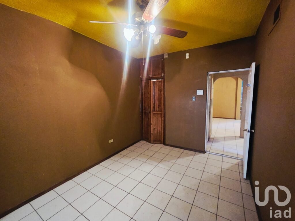 CASA EN VENTA   SECTOR TECNOLOGICO Y VICENTE GUERRERO / OPORTUNIDAD DE INVERSION CD JUAREZ CHIH.