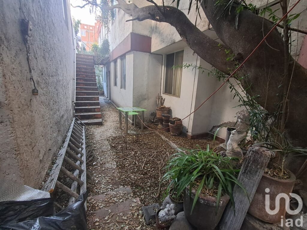 Se Vende terreno en  ocho de  Agosto,  Benito Juárez, Ciudad de México