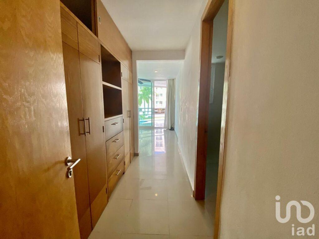 DEPARTAMENTO EN VENTA EN KM CERO ZONA HOTELERA DE CANCUN