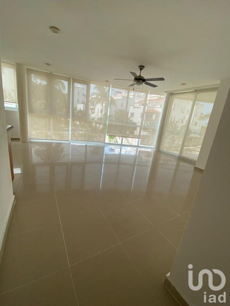 DEPARTAMENTO EN VENTA EN KM CERO ZONA HOTELERA DE CANCUN