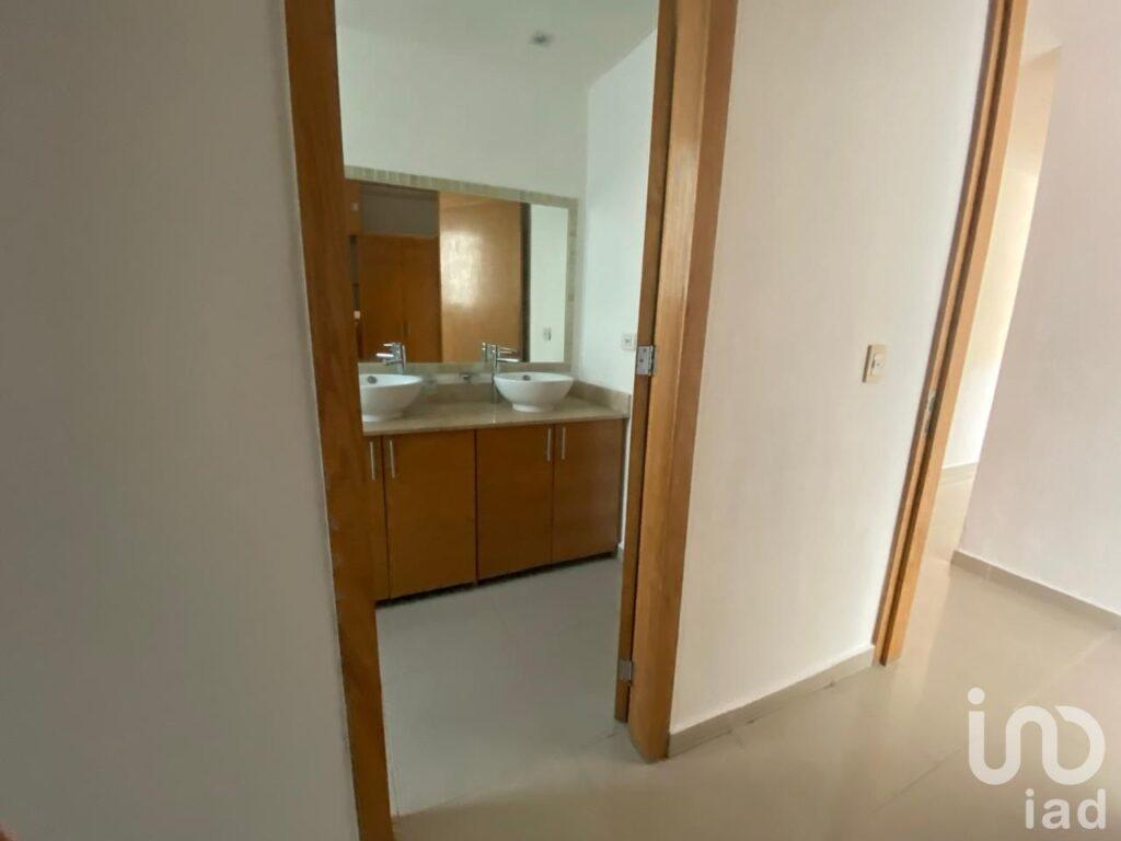 DEPARTAMENTO EN VENTA EN KM CERO ZONA HOTELERA DE CANCUN