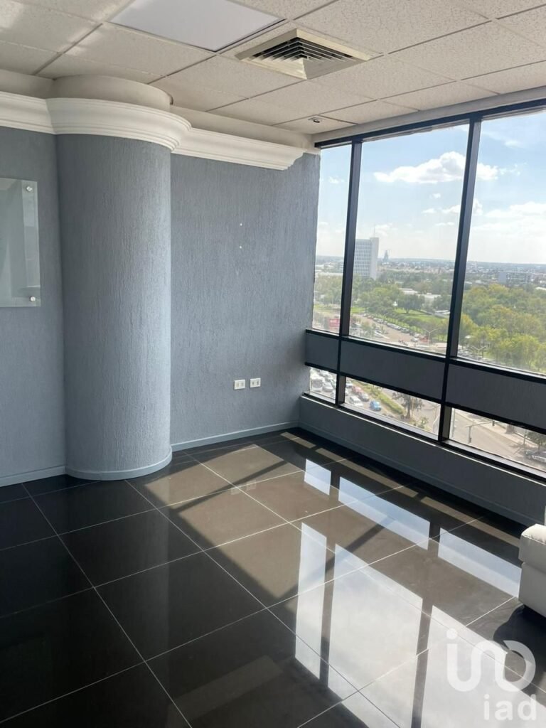 OFICINA EN VENTA EN TORRE PLAZA BOSQUES, AGUASCALIENTES