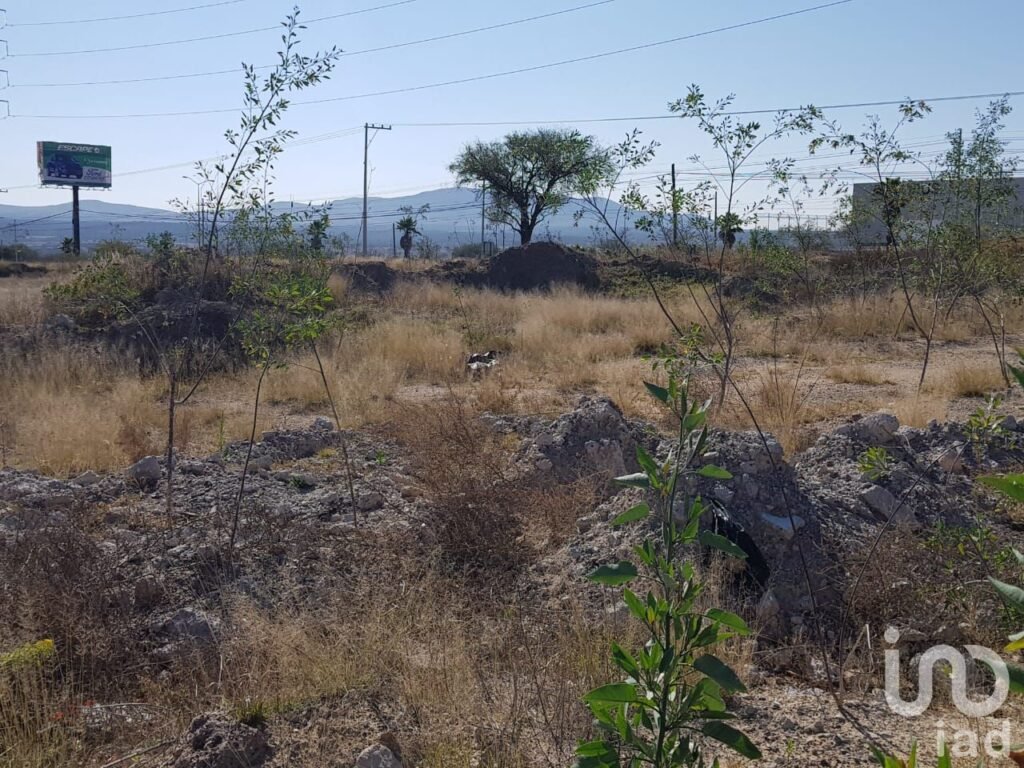 Venta de Terreno sobre Blvd Aeropuerto a un Lado de Compas en Aguascalientes