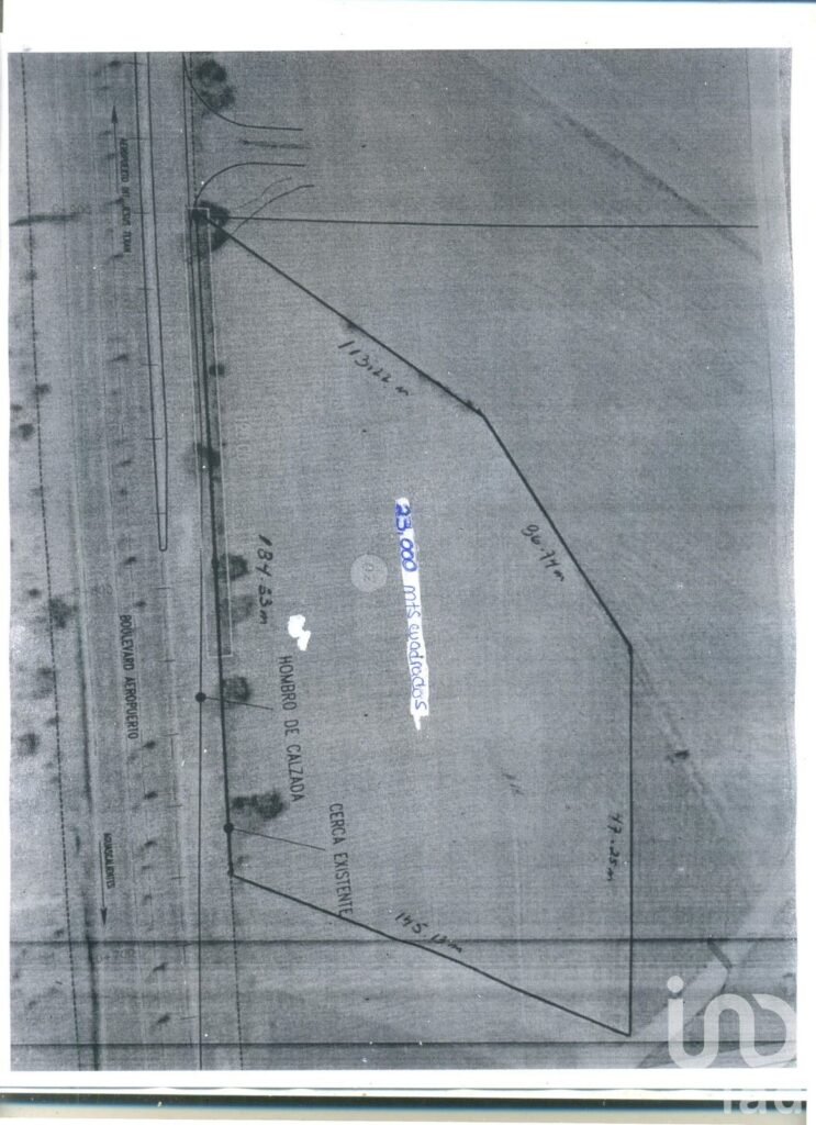 Venta de Terreno sobre Blvd Aeropuerto a un Lado de Compas en Aguascalientes