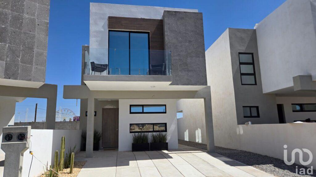 Casa en Venta Fraccionamiento Privado en Zaragoza, Cd. Juarez, Chihuahua