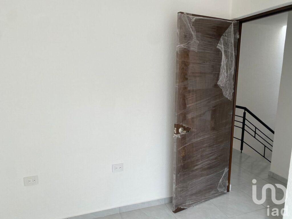 ¡Tu nuevo hogar con alberca! Casa en Venta 179 m2 en Lomas de la Rioja II, Alvarado, Veracruz