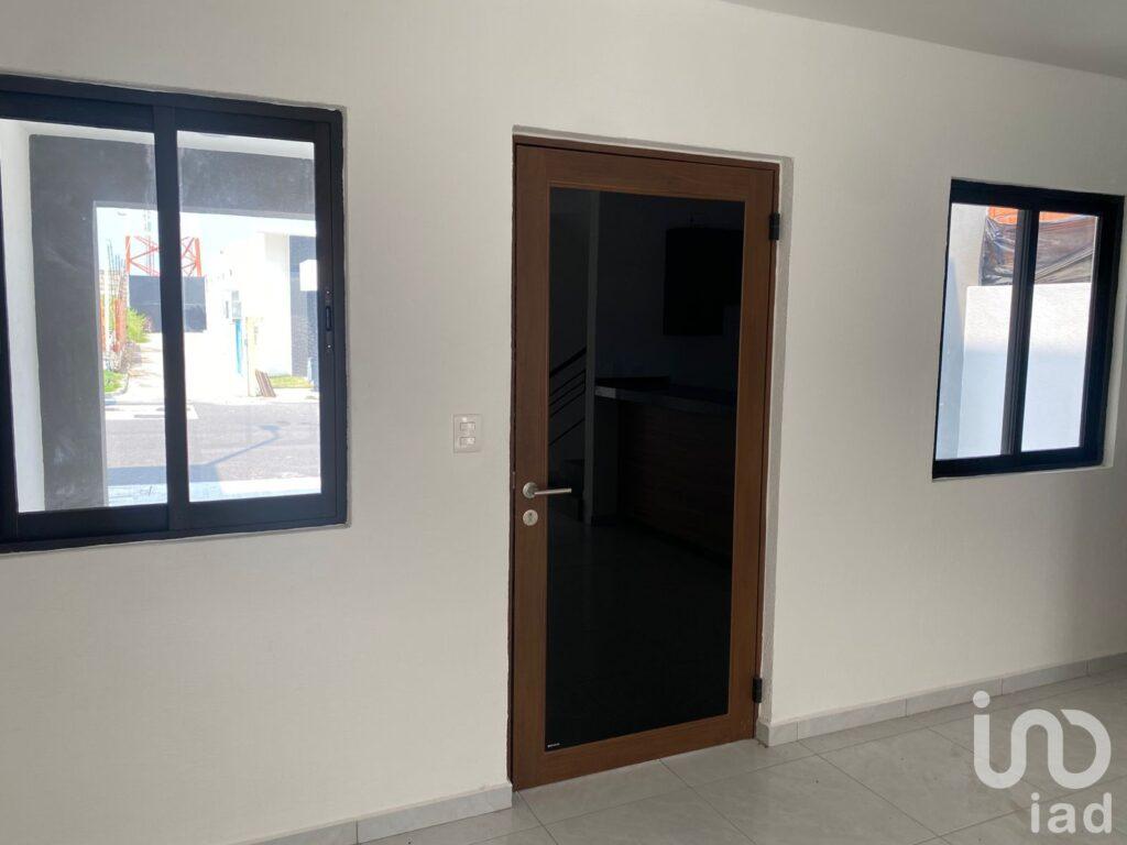 ¡Tu nuevo hogar con alberca! Casa en Venta 179 m2 en Lomas de la Rioja II, Alvarado, Veracruz