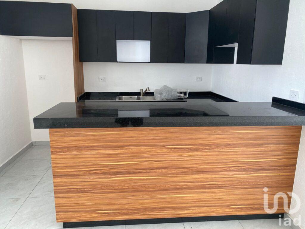 ¡Tu nuevo hogar con alberca! Casa en Venta 179 m2 en Lomas de la Rioja II, Alvarado, Veracruz