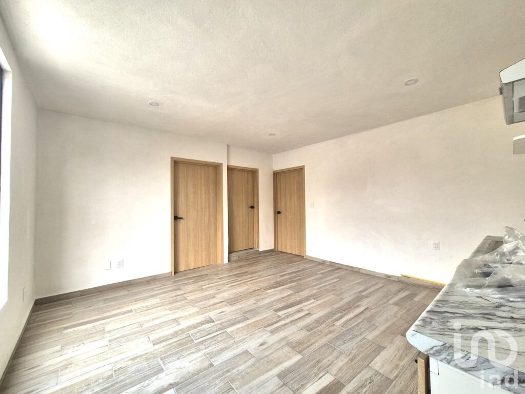Renta departamento con roof garden privado en Santa María Nativitas