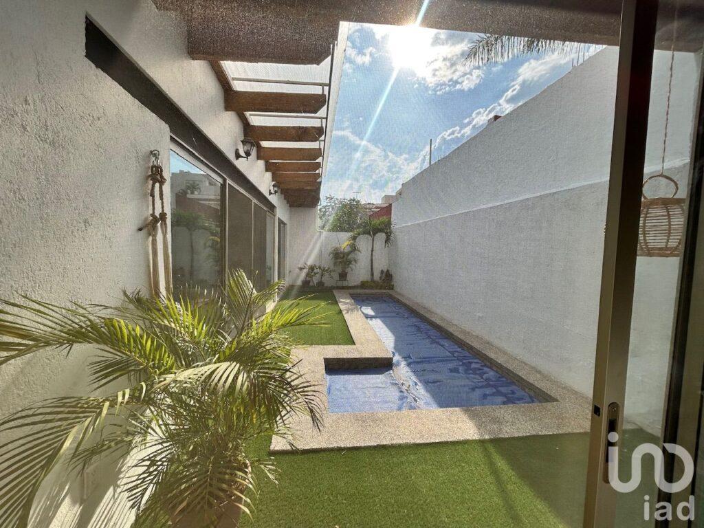 Casa en venta 1 nivel, doble seguridad en lomas de Cortés