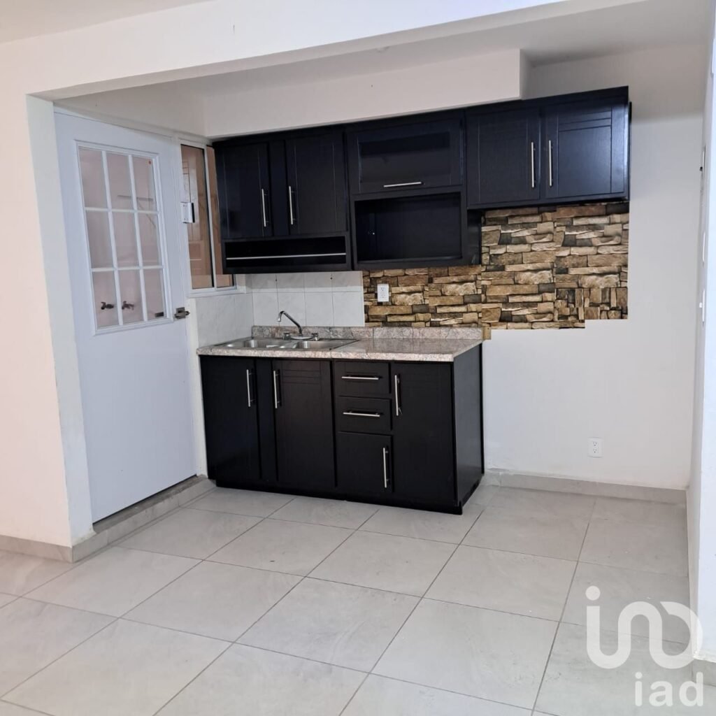 Departamento en Planta Baja con Casa Club, Lomas del Pedregal, Sobre periferico