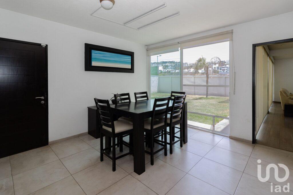 VENTA DE CASA  EN FRACCIONAMIENTO MIRAVALLE EN SAN LUIS POTOSI