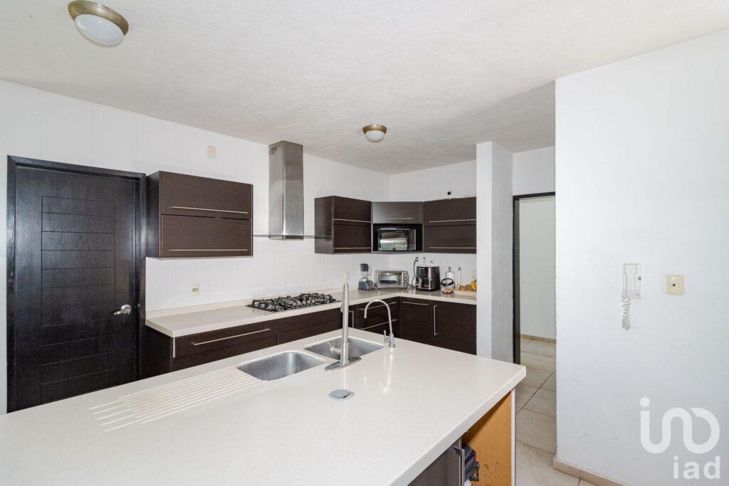 VENTA DE CASA  EN FRACCIONAMIENTO MIRAVALLE EN SAN LUIS POTOSI