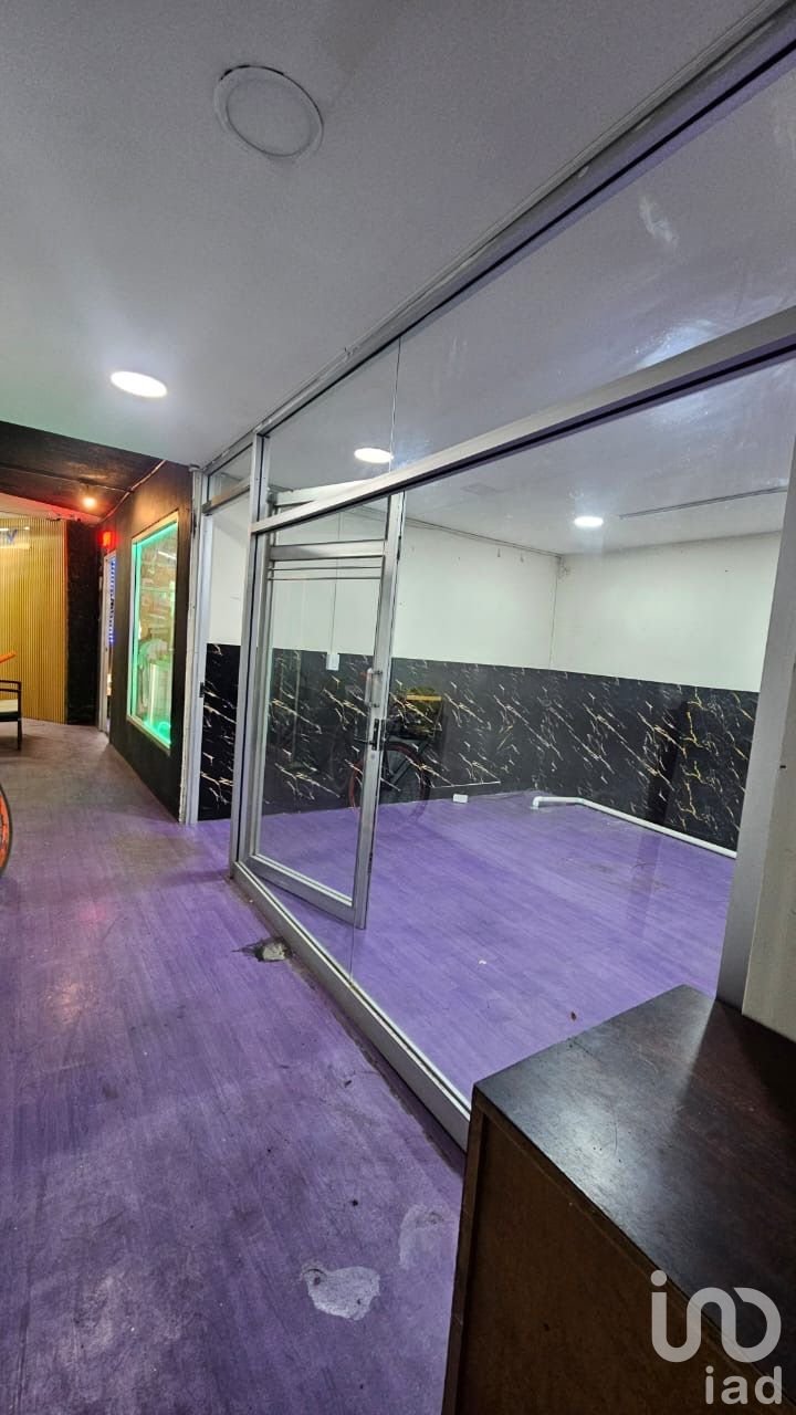 SE RENTA LOCAL COMERCIAL EN INTERIOR EN COL. ANZURES