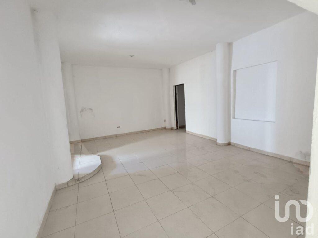 Venta de Casa en Centro de Monterrey con excelente ubicación