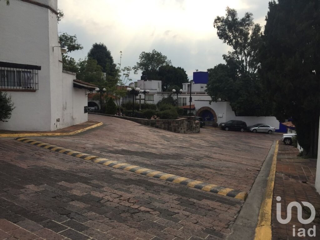 Renta de Casa en condominio en Lomas de Tecamachalco, Huixquilucan