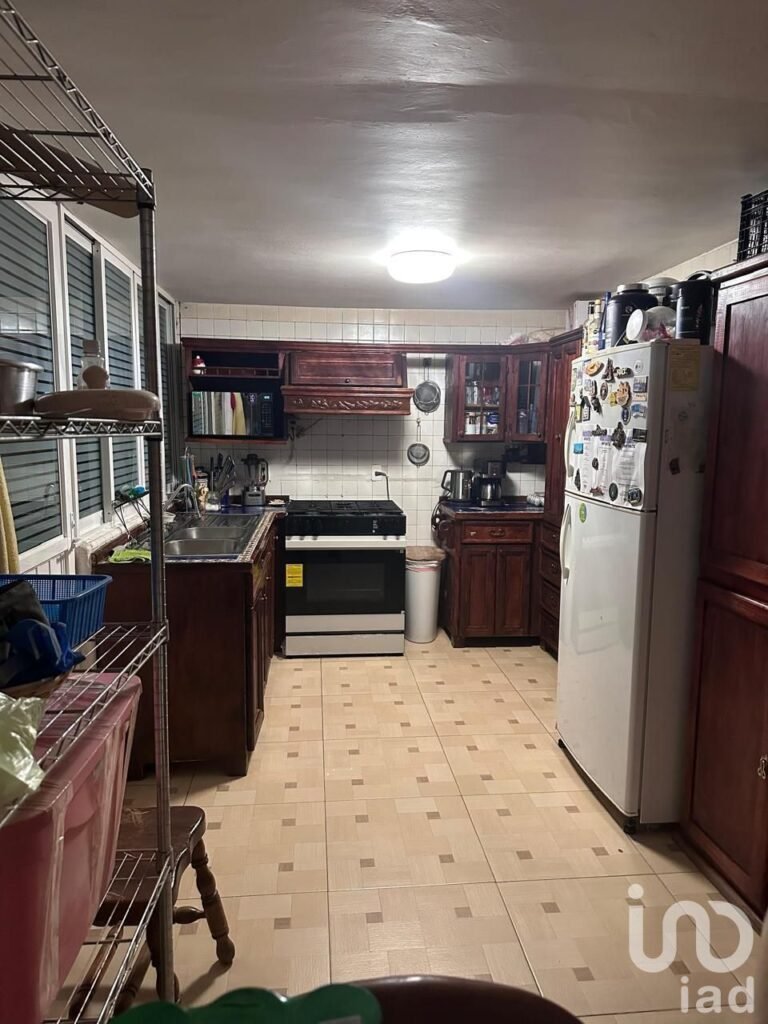 CASA EN VENTA, LOMAS DEL HUIZACHAL, NAUCALPAN