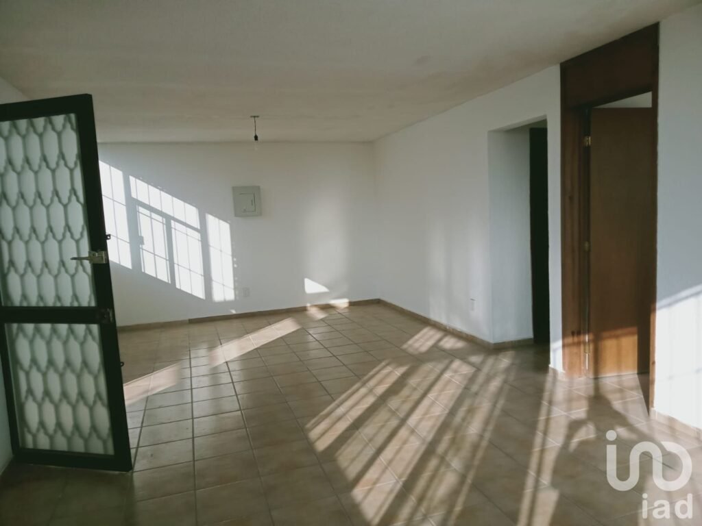 RENTO LOCAL PARA OFICINAS EN AV, INDUSTRIALIZACION No.2B No.05(CINCO) , COL ALAMOS 2a SECCION, QRO.