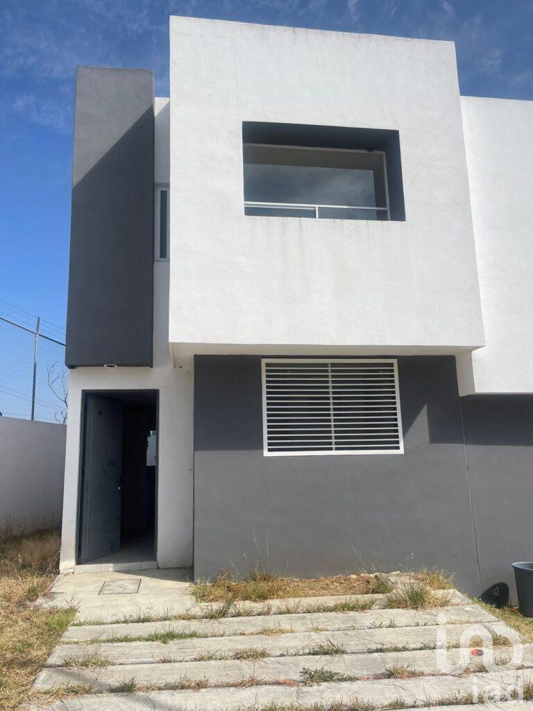 VENTA DE CASA EN PASEO TOLEDO MORELIA