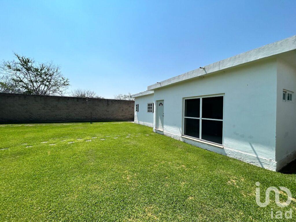 Casa con alberca en venta, ideal para fin de semana en Alpuyeca, Xoxhitepec