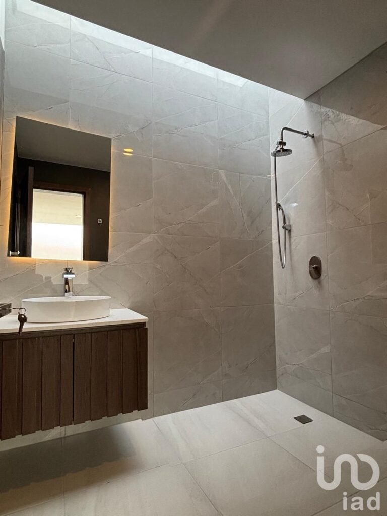 SE VENDE CASA NUEVA COTO TEHUANTEPEC EN FRACCIONAMIENTO ADAMAR TLAJOMULCO DE ZUÑIGA JALISCO