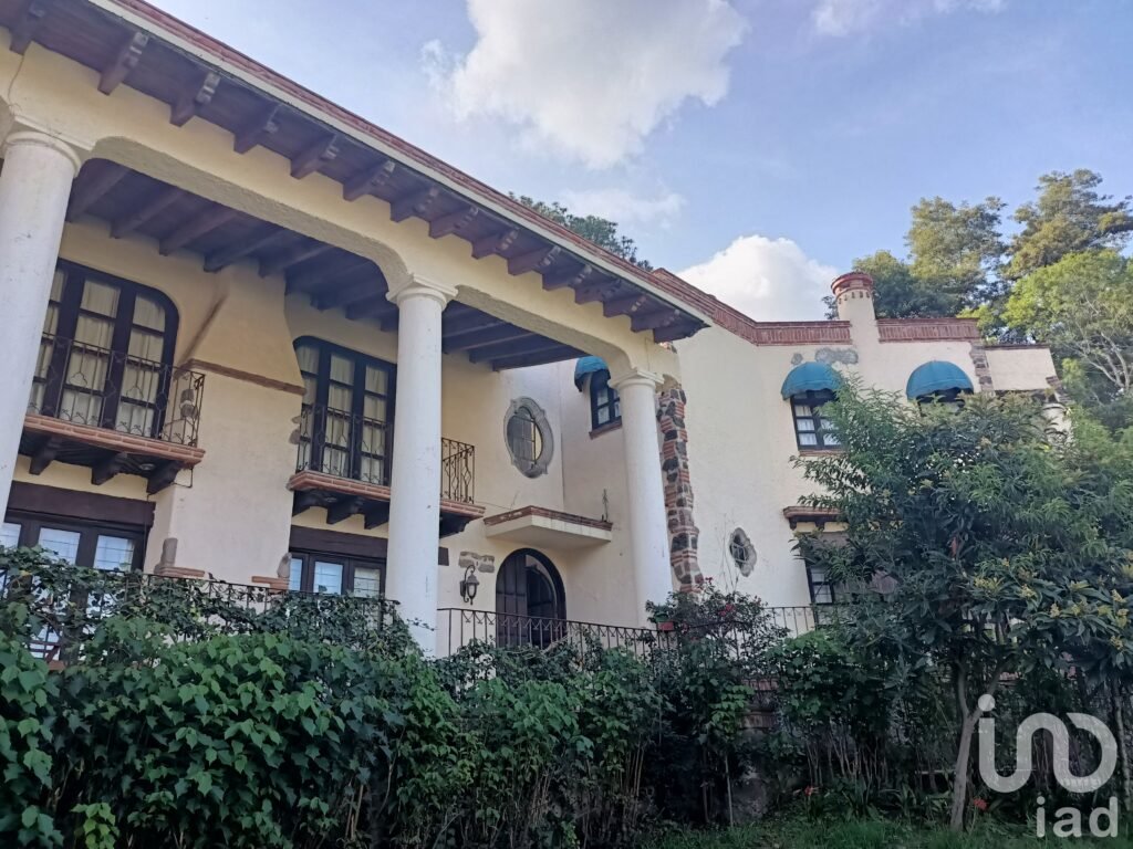 CASA EN VENTA  EN REAL MONTE CASINO CUERNAVACA, MORELOS...