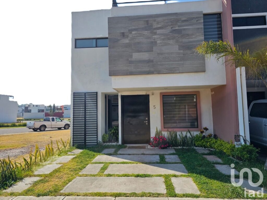 Casa en renta en la Antigua Cementera | Excelente ubicación.
