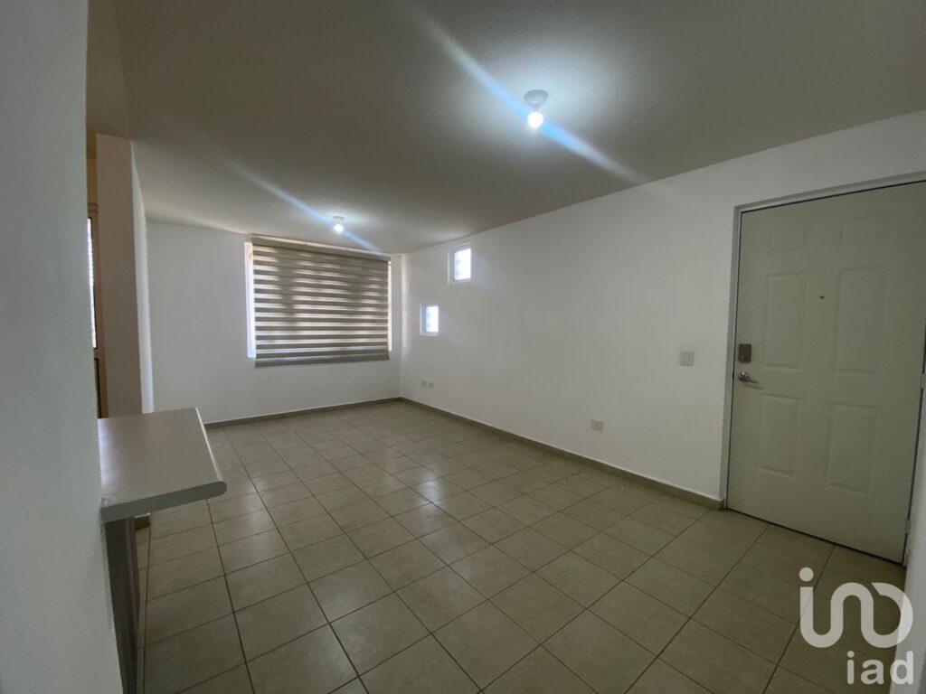 Departamento en renta en 3 cantos Querétaro pb