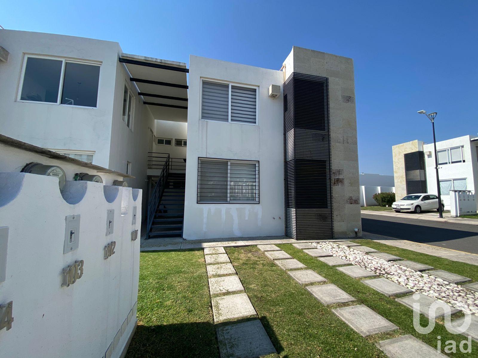 Departamento en renta en 3 cantos Querétaro pb