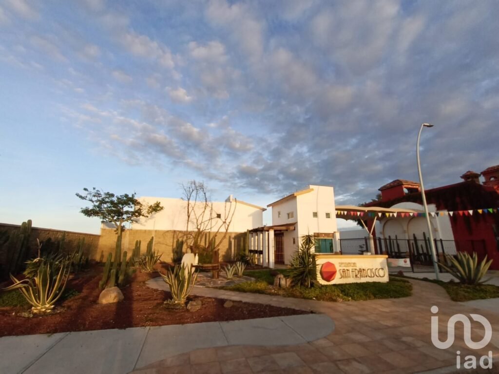 VENTA DE TERRENO EN RESIDENCIAL SAN FRANCISCO, IRAPUATO, GTO.