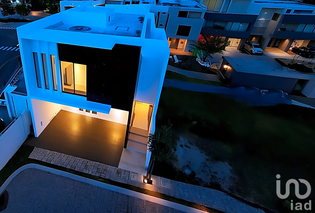 Casa con Isla de Granito y Gran Casa Club en Lomas de Angelópolis