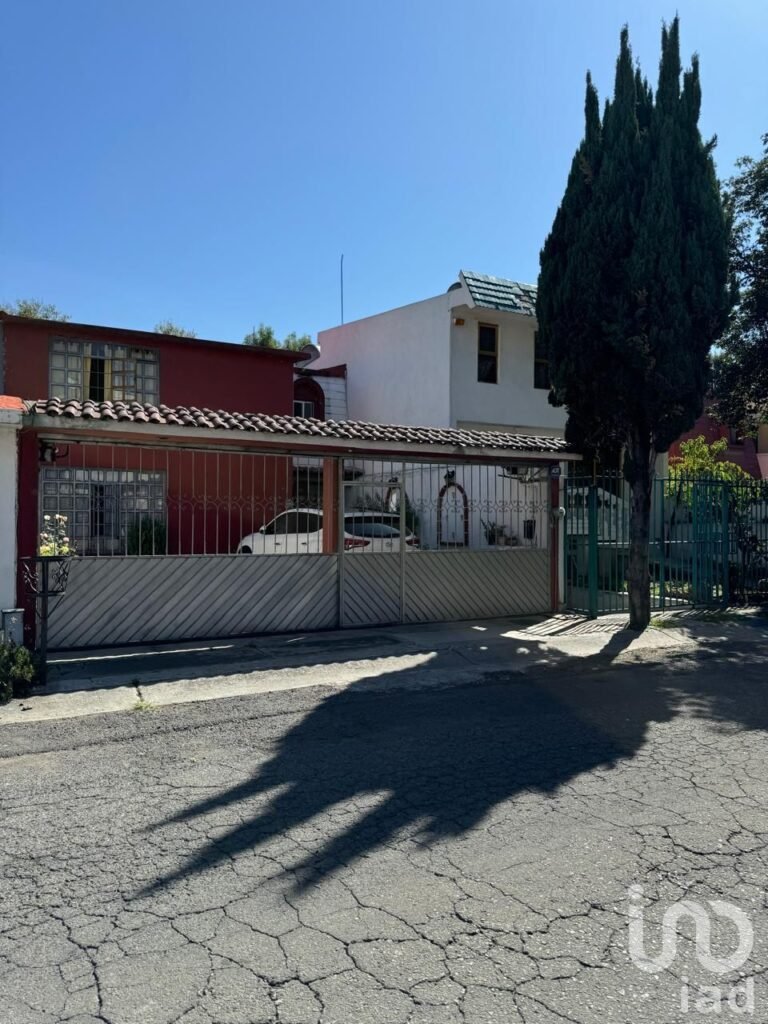 CASA EN VENTA, LA ALAMEDAS ATIZAPAN DE ZARAGOZA, CP 52970
