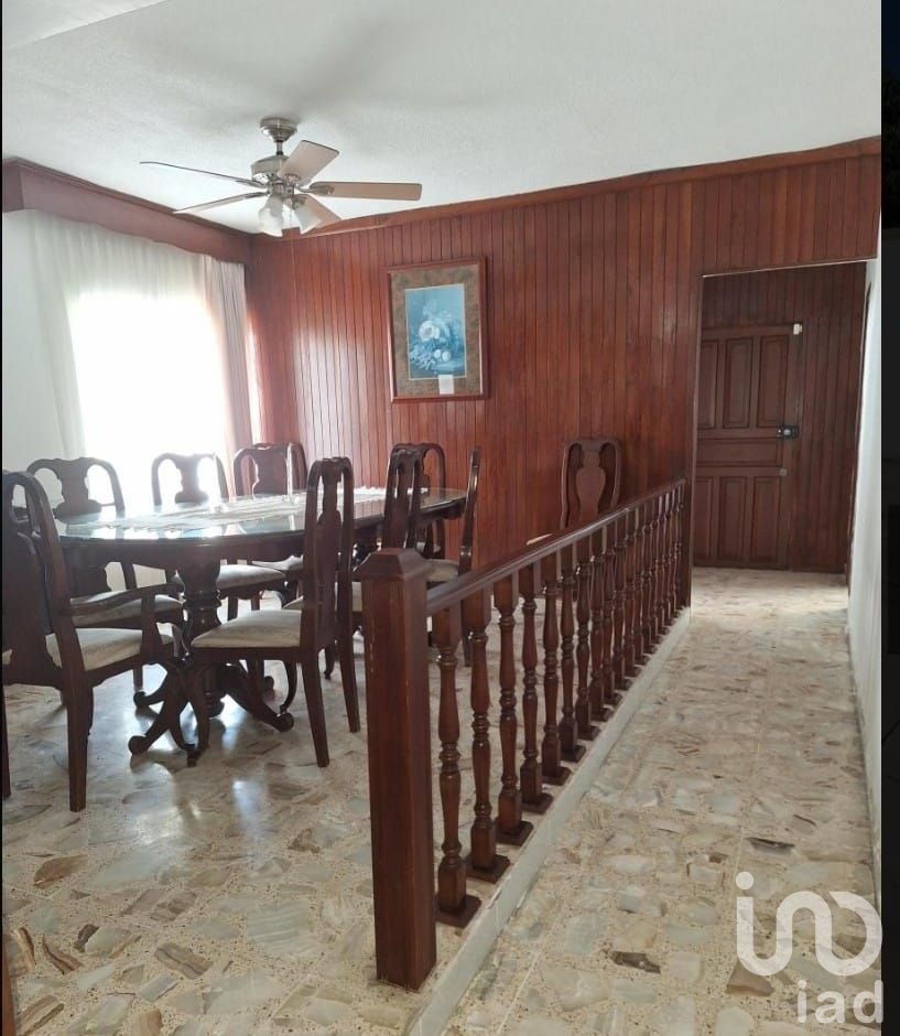 Casa en venta Equipada en Madera Fina Zona Chapultepec