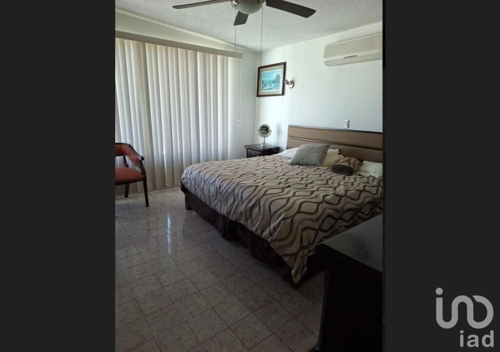 Casa en venta Equipada en Madera Fina Zona Chapultepec