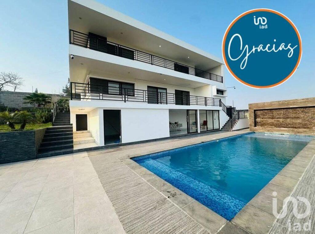 Venta de casa campestre en el Lencero Veracruz.