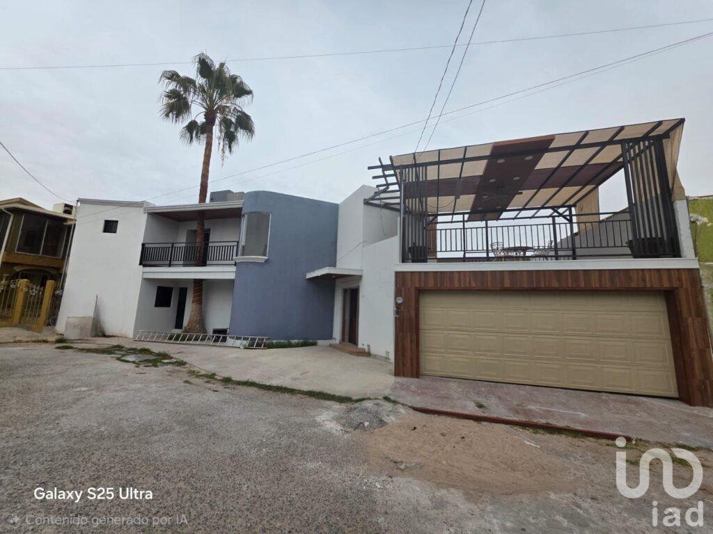 CASA EN VENTA  A 3 MINUTOS DEL PUENTE LIBRE