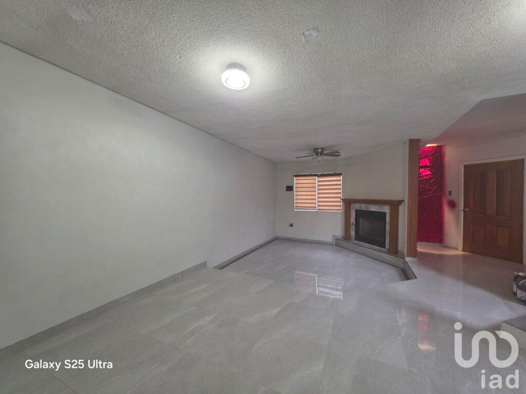 CASA EN VENTA  A 3 MINUTOS DEL PUENTE LIBRE