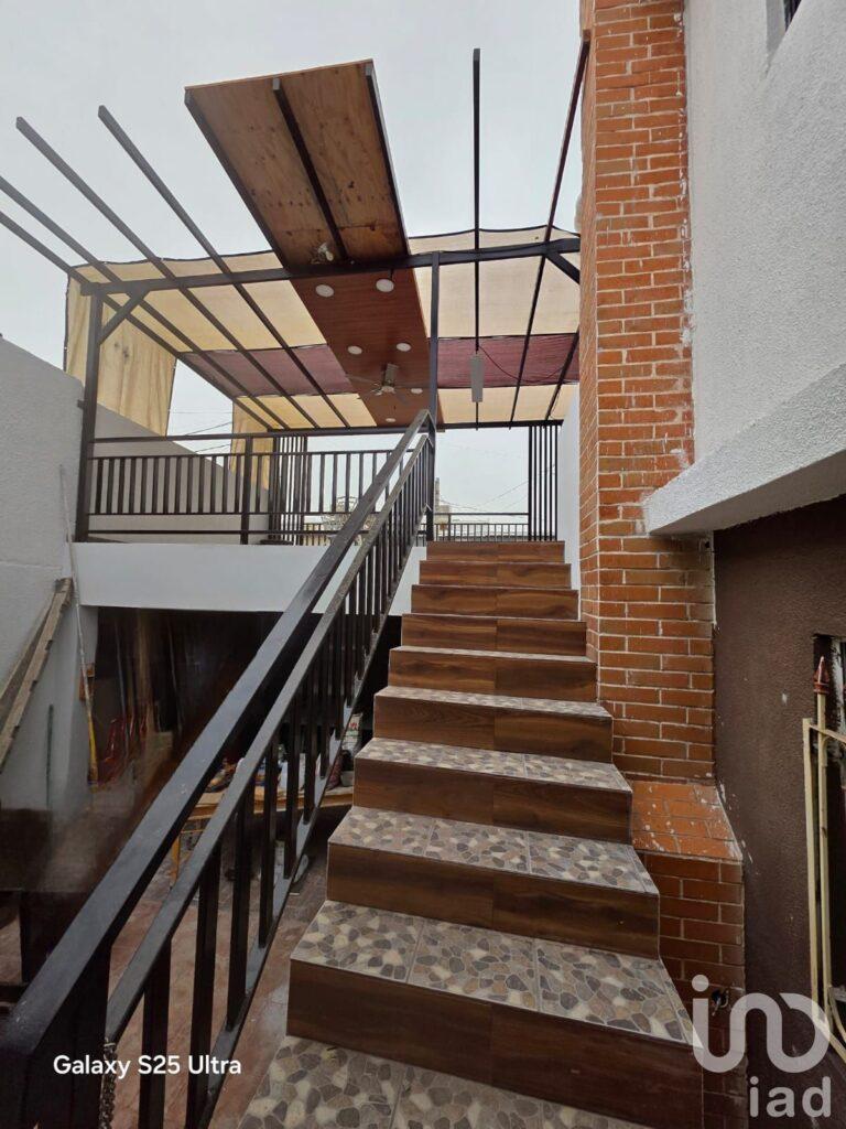 CASA EN VENTA  A 3 MINUTOS DEL PUENTE LIBRE