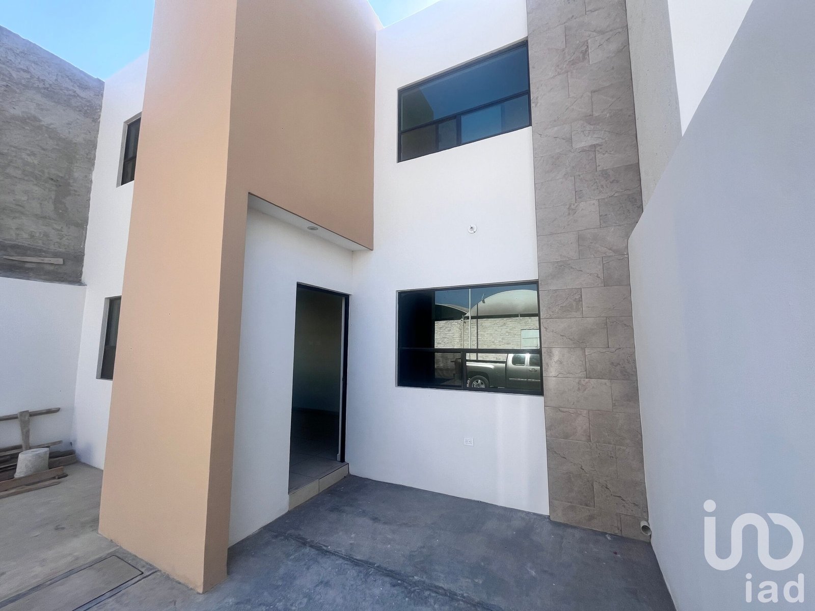 Casa en Venta en Fraccionamiento Ancira Durango 3 Recámaras 2.5 Baños Cochera para 2 Autos