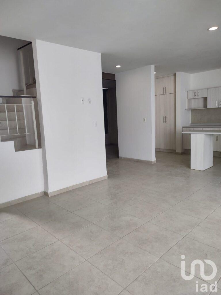 Casa en venta modelo Acacia en P. Natura, con lavanderia cerrada, canceles de vidrio templado