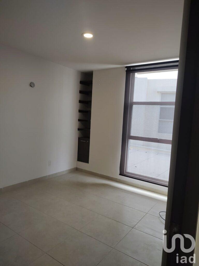 Casa en venta modelo Acacia en P. Natura, con lavanderia cerrada, canceles de vidrio templado