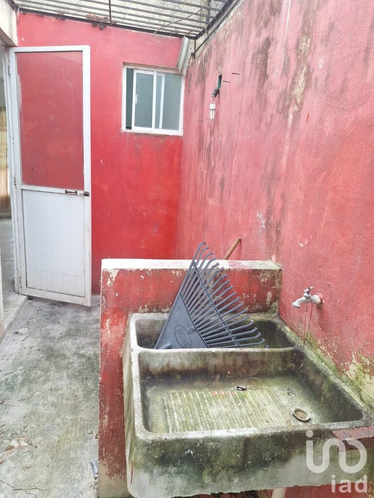 Casa de oportunidad. MANZANA 11 - VILLAS DE OTOCH, Priv. El Ciruelo. Entrega inmediata.